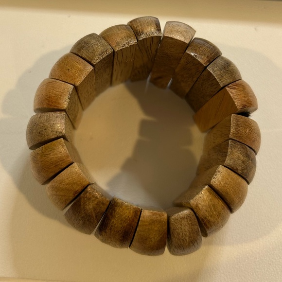 Vintage Boho Wooden Stretch Bracelet - Picture 7 of 7